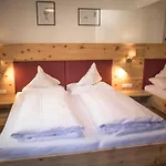 Szálloda Am Hof 3*